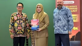 Acara peluncuran Studi Analisis Dampak Kenaikan Muka Air Laut dihadiri Wakil Gubernur NTB Hj. Indah Dhamayanti Putri, M.IP, Deputi Bidang Pemberdayaan Masyarakat Kependudukan dan Ketenagakerjaan PPN/Bappenas Maliki, serta Perwakilan Pemerintah Australia Simon Flores. Foto (PemprovNTB)