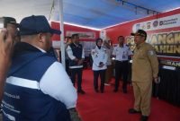 Bupati Lombok Barat (Lobar) H. Lalu Ahmad Zaini melakukan pemantauan langsung ke sejumlah Pos Pengamanan (Pos Pam) di wilayah Kabupaten Lombok Barat, Senin (22/12/2025). Foto (Doc.Ist)