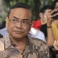 Bupati Pati Sudewo berjalan usai menjalani pemeriksaan di Gedung Merah Putih KPK, Jakarta, Senin (22/9/2025). ANTARA FOTO/Reno Esnir/hma/rwa.