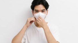 Masker bisa mencegah penyebaran penyakit bila digunakan dengan benar.