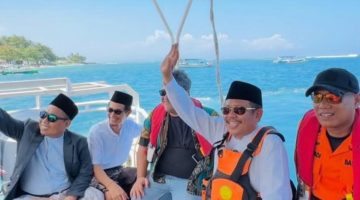 Bupati Lombok Barat, H. Lalu Ahmad Zaini (LAZ), melakukan pemantauan langsung terhadap pelaksanaan tradisi Lebaran Topat di sejumlah kawasan wisata unggulan di wilayah Kabupaten Lombok Barat, Sabtu (28/03/2026).