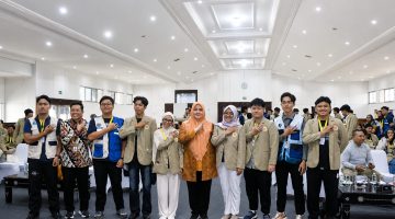 Wakil Gubernur NTB, Hj. Indah Dhamayanti Putri, SE., M.IP., bersama mahasiswa KKN Universitas Gadjah Mada (UGM). Foto (Doc.Ist)