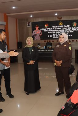 Berhasil Ungkap Kasus 3 C, Polresta Mataram Kembalikan Puluhan Barang Bukti