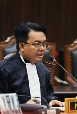 Dr. Irpan Suriadiata gugat masa jabatan Ketua Umum Parpol ke MK 