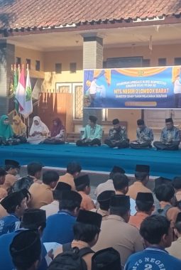 Satu Panggung, Seribu Senyum: di Tangan H. ABDUL AZIZ, MTsN 2 Lombok Barat Rayakan Juara Tanamkan Semangat Belajar
