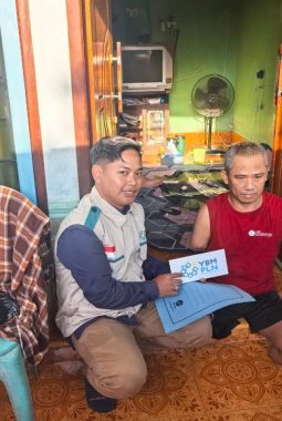 PLN UIW NTB Salurkan Bantuan untuk Guru Ngaji dan Penyandang Disabilitas di Lombok