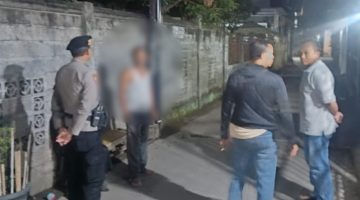 Polsek Mataram Sigap Evakuasi ODGJ Mengamuk di Punia, Istri dan Anak Diselamatkan