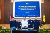 Pemerintah Provinsi NTB resmi menjalin kolaborasi strategis bersama Universitas Mataram (Unram). Sinergi ini ditandai dengan penandatanganan Nota Kesepahaman (MoU) oleh Gubernur NTB, Dr. H. Lalu Muhamad Iqbal, bersama Rektor Universitas Mataram, Prof. Sukardi yang berlangsung di Ruang Sidang Senat Unram, Kamis (9/7/2026).