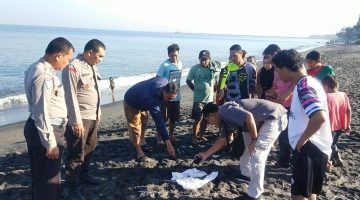 Heboh Diduga Orok Bayi di Pantai Selingkuh, Ini Penjelasan Polisi