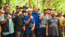 Gubernur NTB Lalu Muhamad Iqbal datang langsung menemui Gabungan Kelompok Tani (Gapoktan) kawasan Sesaot, Selasa (1/9/2026)