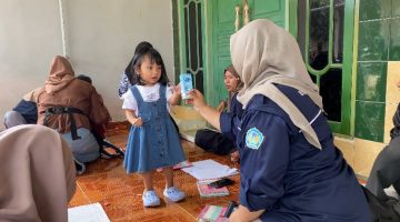 Langkah Kecil, Harapan Besar: Mahasiswa KKN Undikma Dukung Pencegahan Stunting di Labuan Tereng